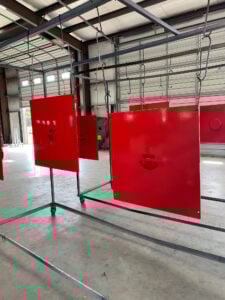 shelter-set250220-floort-knox-mini-red-door-painted